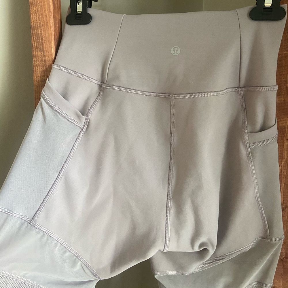 Lululemon mesh leggings with pockets